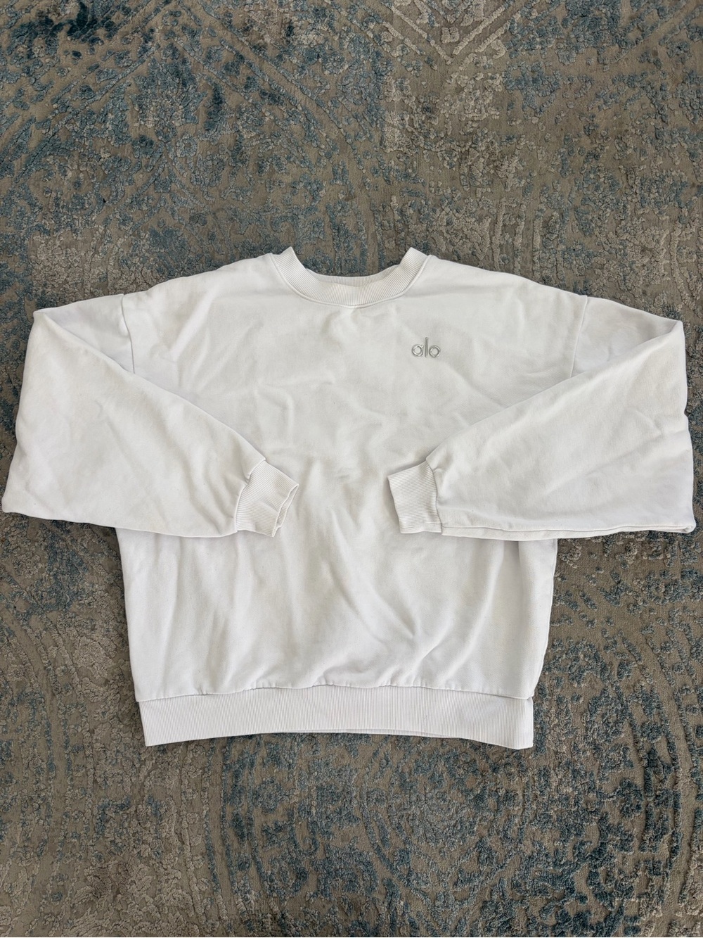 Alo Classic Crewneck Sweatshirt in White